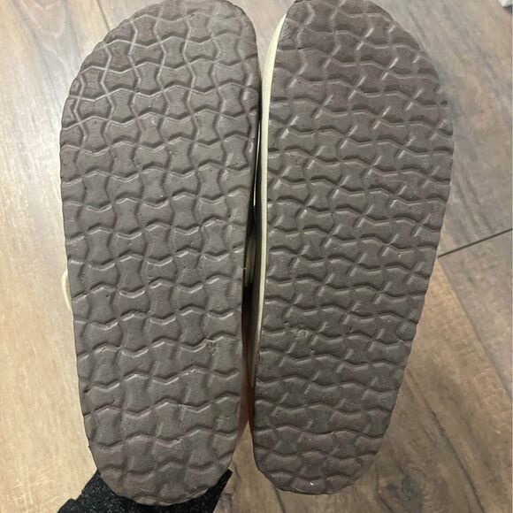 Cushionaire Cork Footbed Clog (Women’s size 9) - Picture 4 of 5